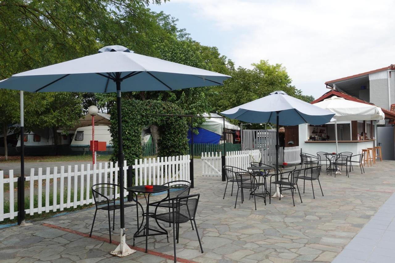 Camping Mitikas And Bungalows Pláka Litóhoru Kültér fotó
