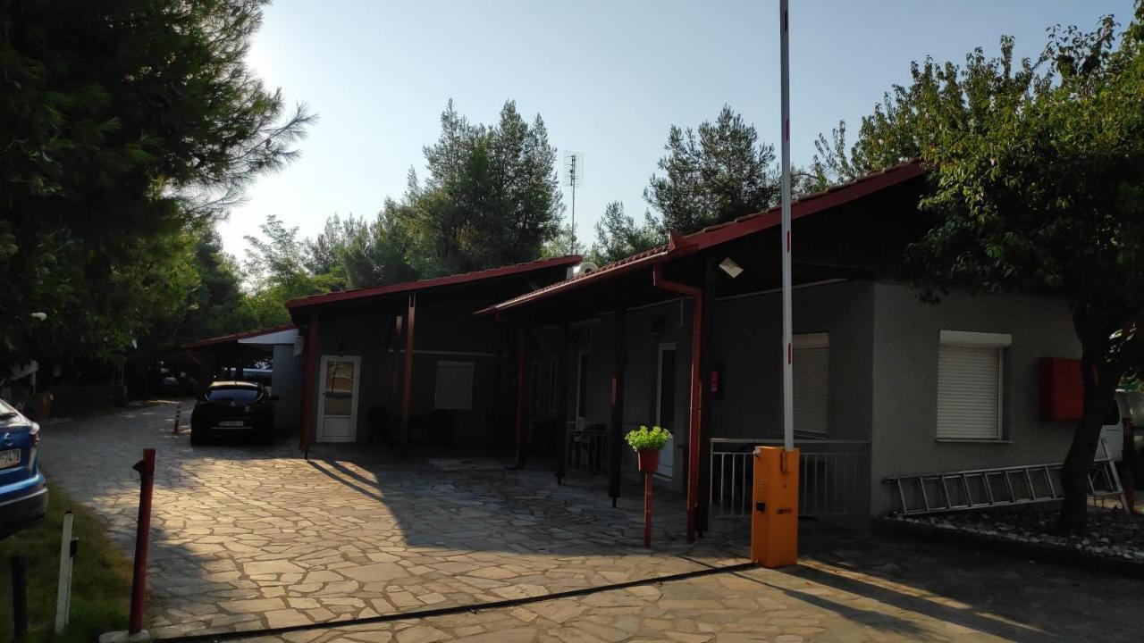 Camping Mitikas And Bungalows Pláka Litóhoru Kültér fotó