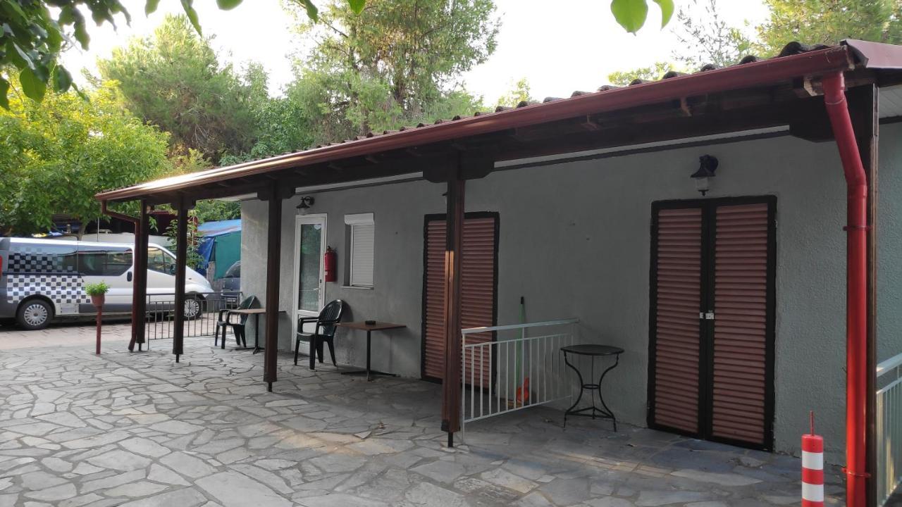 Camping Mitikas And Bungalows Pláka Litóhoru Kültér fotó