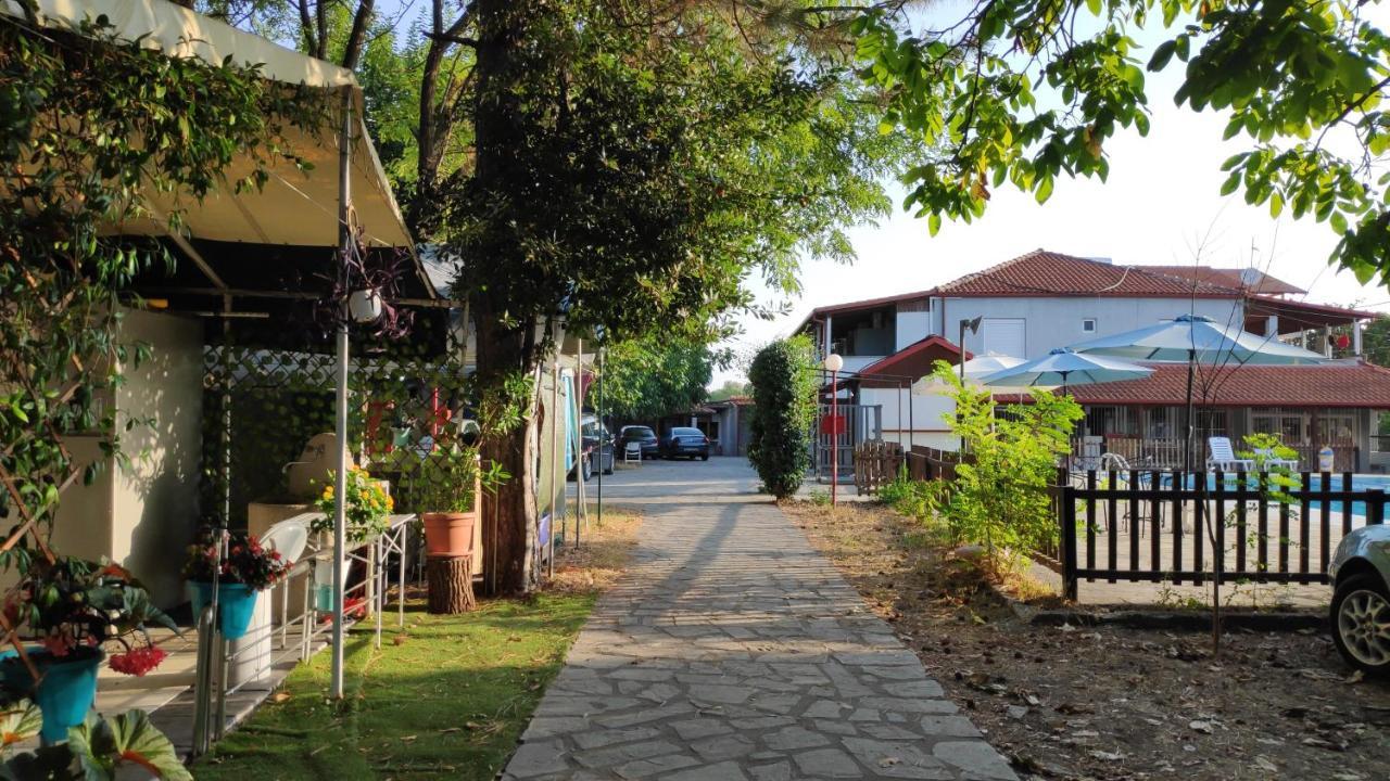 Camping Mitikas And Bungalows Pláka Litóhoru Kültér fotó