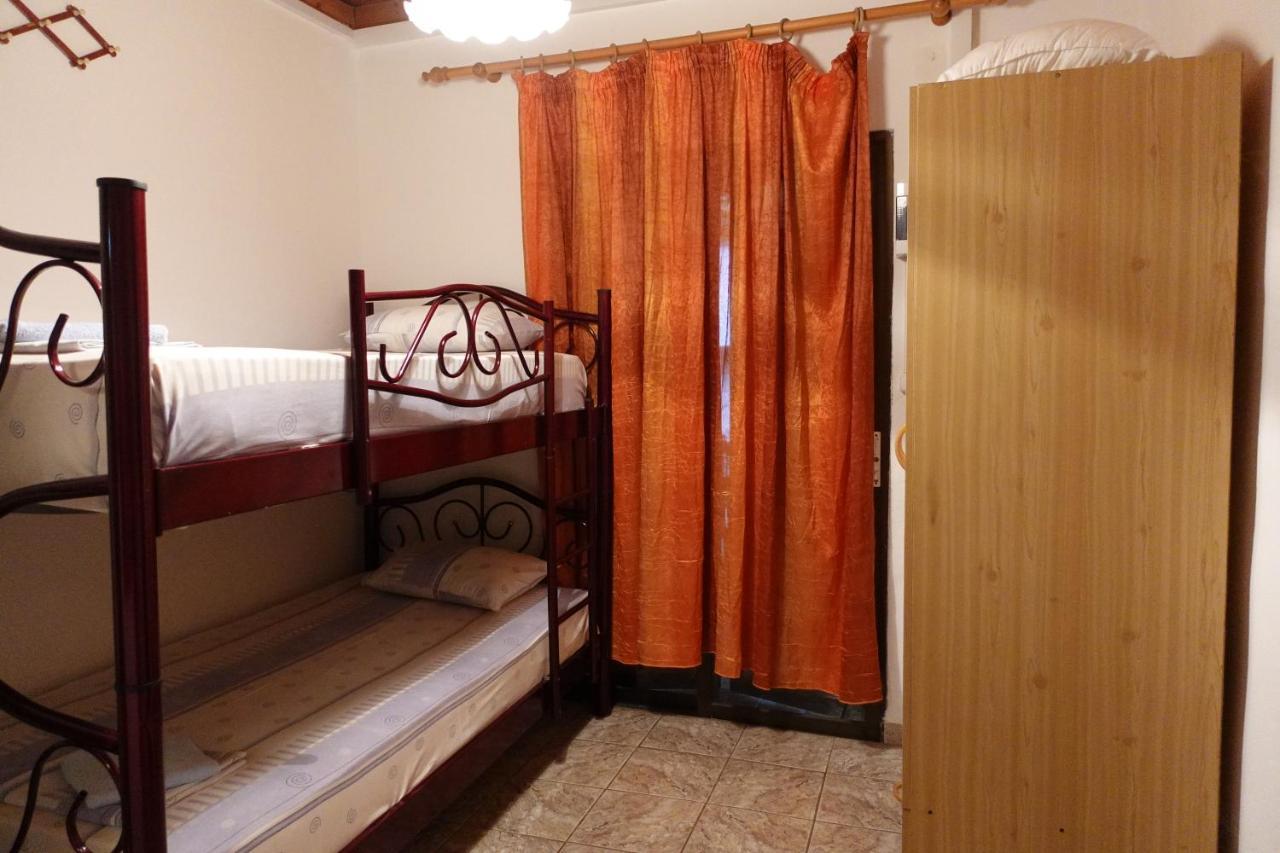 Camping Mitikas And Bungalows Pláka Litóhoru Kültér fotó