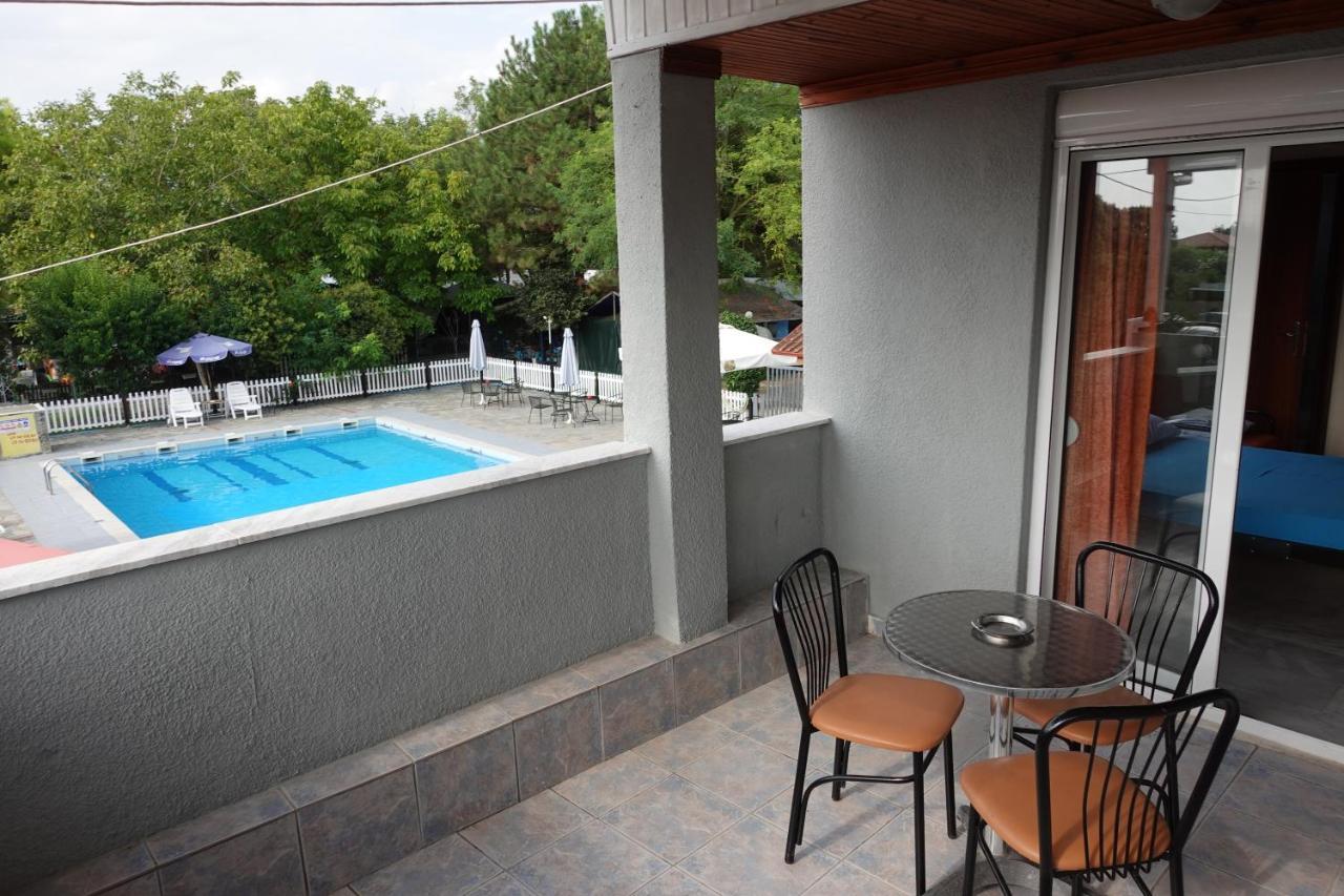 Camping Mitikas And Bungalows Pláka Litóhoru Kültér fotó