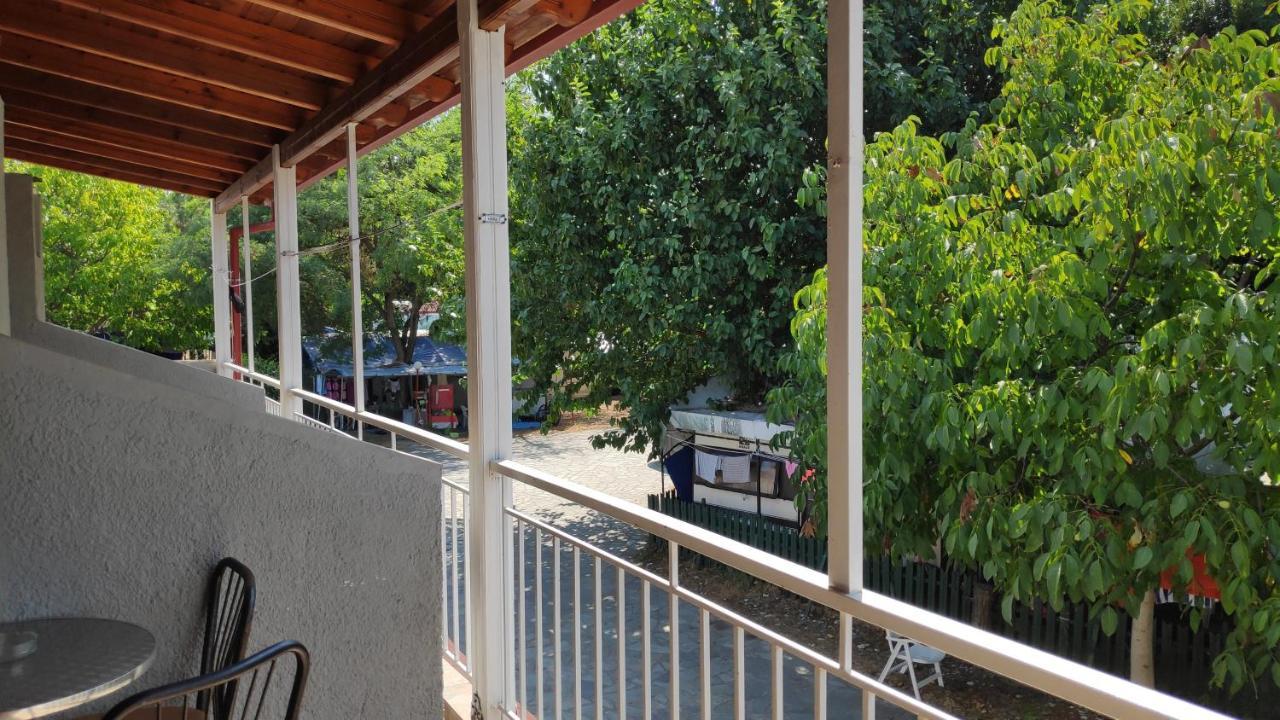 Camping Mitikas And Bungalows Pláka Litóhoru Kültér fotó